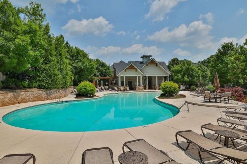 3573 Brookleigh Ln, Atlanta GA  30319-2219 exterior