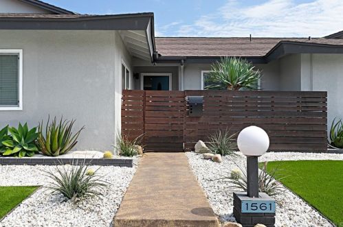 1561 Jeanne Pl, Carlsbad, CA 92008-2605
