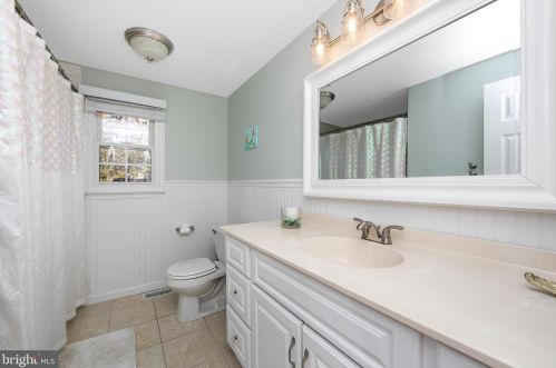 299 Maple Ave, Haddonfield NJ 08033-1436 exterior