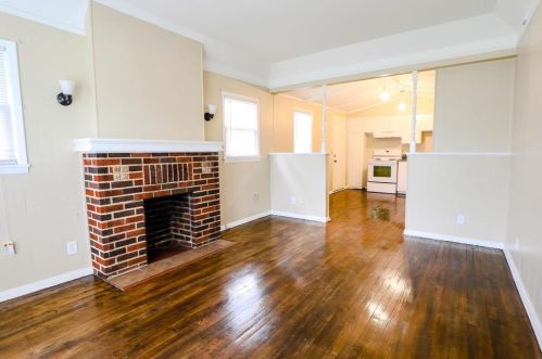 3245 Lipscomb St, Fort Worth TX  76110-4040 exterior