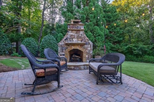 8186 Hewlett Rd, Atlanta GA  30350-3501 exterior