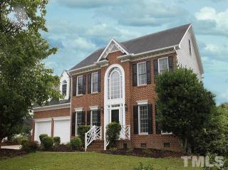102 Lantern Green Ct, Cary, NC 27518-2482