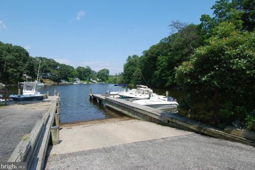 255 Baskerville Ct, Severna Park MD 21146-2125 exterior