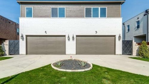 406 Templeton Dr, Fort Worth, TX 76107-2253