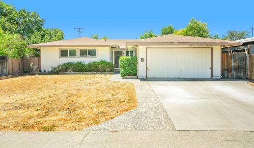 808 Radcliffe Dr, Davis, CA 95616-0941