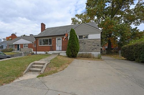 6990 Beechmont Ave, Cincinnati OH  45230-2910 exterior