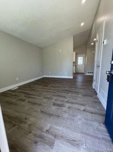 4535 Pagosa Way, Aurora, CO 80015-1918