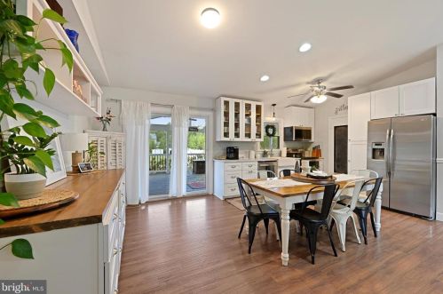 54 Hill Rd, Severna Park MD  21146-1902 exterior