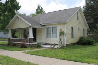 901 Spring St, Murfreesboro, TN 37130-2565