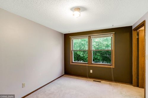 1486 Granada Ave, Saint Paul MN  55128-4225 exterior