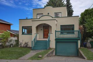 3252 23rd Ave, Seattle, WA 98144-6432
