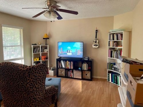 717 Fort Chadbourne Dr, Austin TX  78748-2409 exterior