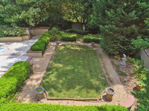 2515 Habersham Rd, Atlanta GA  30305-3566 exterior