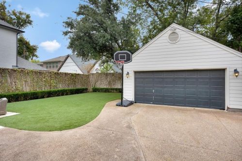 3817 4th St, Fort Worth TX  76111-6510 exterior