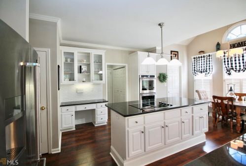 156 Wexford Ct, Stockbridge GA  30281-6306 exterior