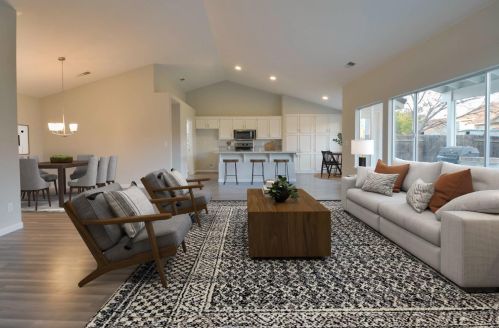 168 Driftwood Ct, Los Banos, CA 93635-6302