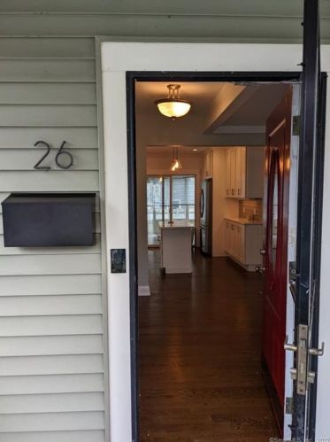 26 1st St, Norwalk CT  06855-2320 exterior