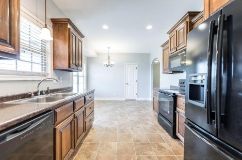 402 Tug Ct, Warner Robins GA  31088-2134 exterior