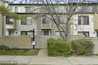 9441 Chadburn Pl, Gaithersburg, MD 20886-4030