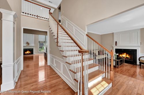 22 Sage St, Holmdel Village, NJ 07733-1466