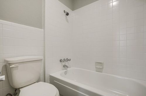 1114 Foxe Basin Dr, Garland TX exterior