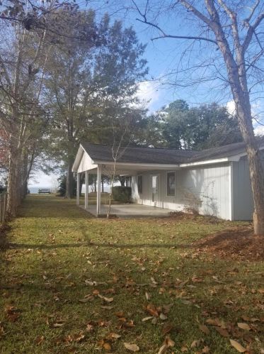118 Chasey Dr, Bonneau, SC 29431-8526