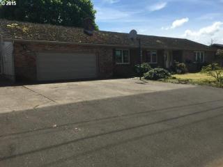 3433 Yolanda Ave, Springfield OR  97477-1679 exterior
