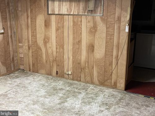 233 University Blvd, Silver Spring MD 20901-1944 exterior