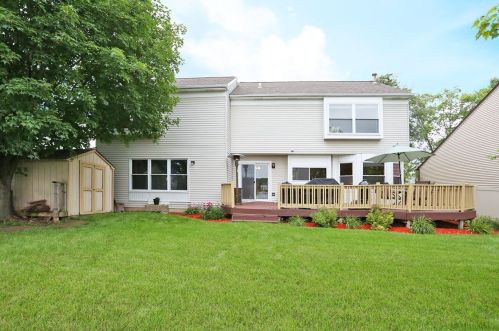 809 Burning Trl, Carol Stream IL  60188-9148 exterior