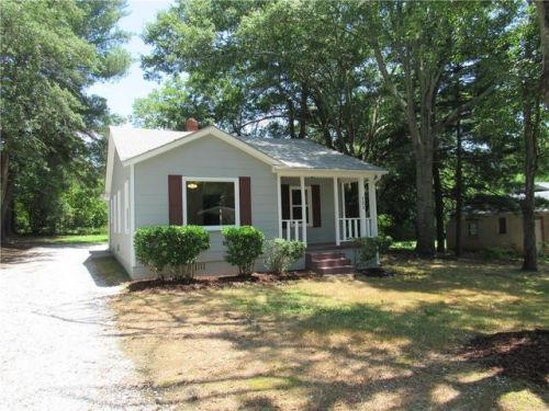 121 Roper St, Easley, SC 29640-2723