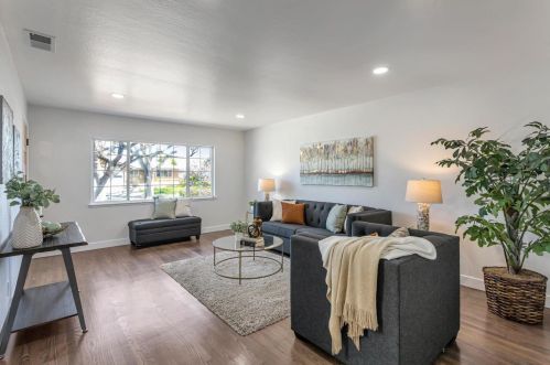 387 Smithwood St, Milpitas CA  95035-4126 exterior