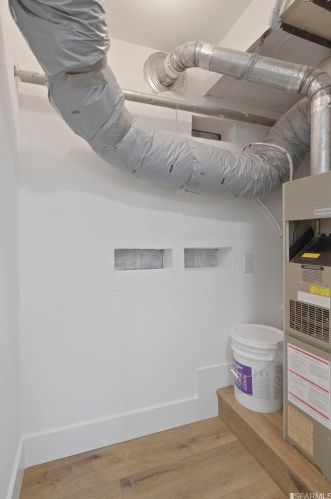 54 Elizabeth St, San Francisco CA  94110-3015 exterior