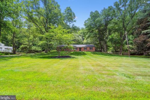 501 Apple Grove Rd, Silver Spring, MD 20904-2748