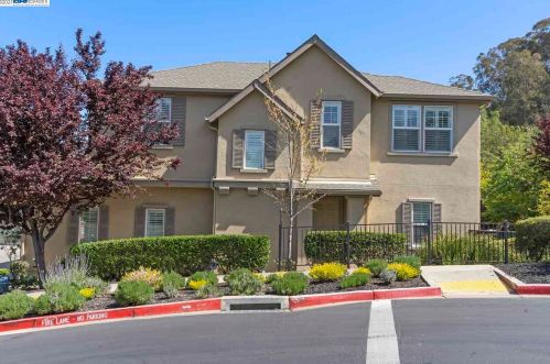 602 Falling Star Dr, Pacheco, CA 94553-4842