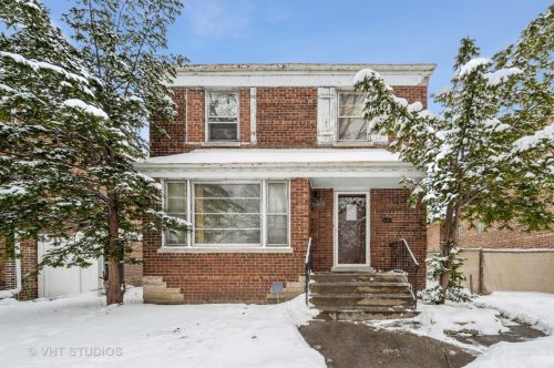 8834 Jeffery Blvd, Chicago, IL 60617-2909