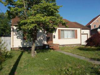 35 Clayton Dr, Hampton, VA 23669-2903
