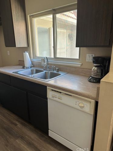 5610 Falling Leaf Ln, Riverside CA  92509-7308 exterior