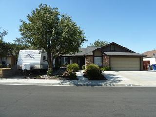 3545 Jupiter Ave, Palmdale, CA 93550-5779