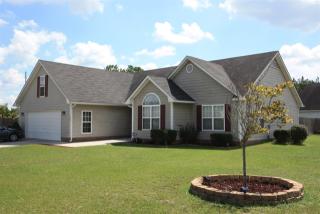 108 Cottonfield Ct, Raeford, NC 28376-5770