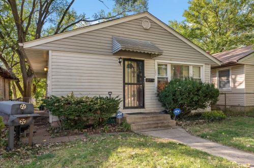 14832 Maplewood Ave, Dixmoor, IL