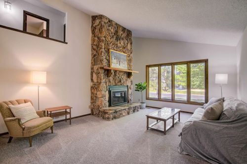 46 Bertha Ct, Saint Paul, MN 55115-2031