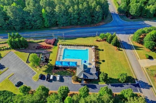 191 Laurel Oaks Ln, Jefferson GA  30549-5590 exterior