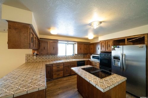 330 300, Hyrum UT 84319-1023 exterior