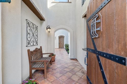 5533 Satinleaf Way, San Ramon, CA 94582-5059