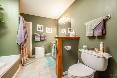 1877 Clifftop Ln, Pueblo CO 81007-3931 exterior