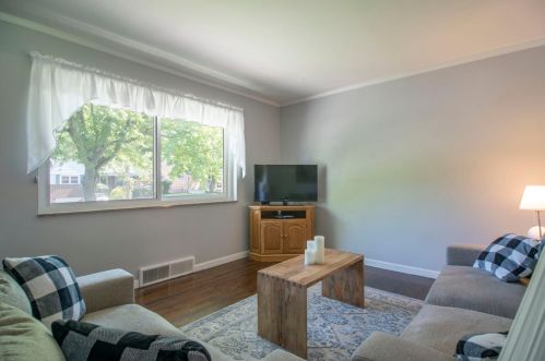 2267 Deblin Dr, Cincinnati OH  45239-5678 exterior