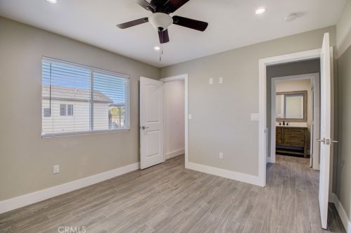 1518 Cochran St, Simi Valley CA 93065-2047 exterior