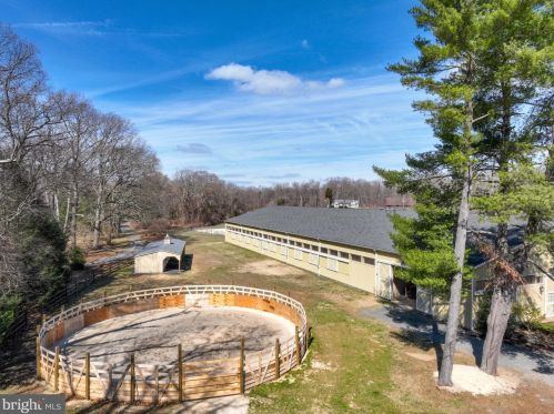 2874 Patuxent Riv Rd, Davidsonville MD 21035-2237 exterior