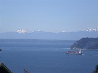 8409 Naketa Ln, Mukilteo, WA 98275-2925