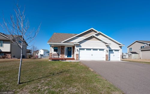 4399 87th St, Monticello, MN 55362-4647